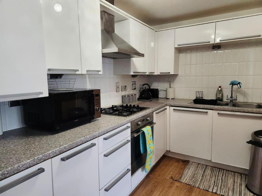 Rgm Hatfield 2 Bedroom Apartment ภายนอก รูปภาพ