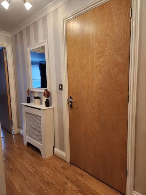Rgm Hatfield 2 Bedroom Apartment ภายนอก รูปภาพ