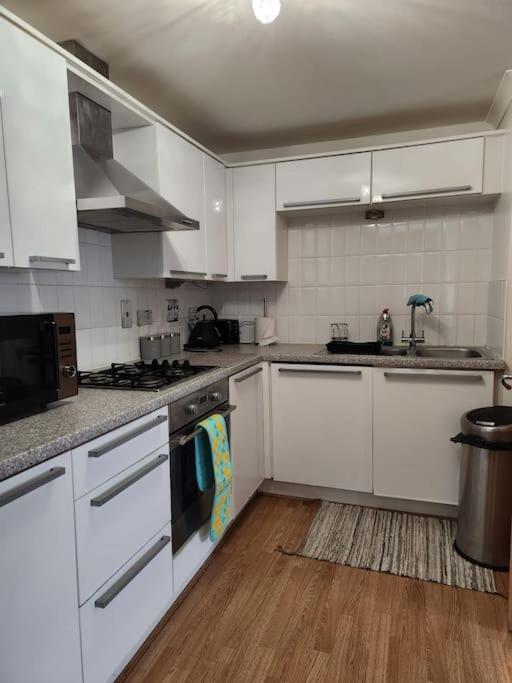 Rgm Hatfield 2 Bedroom Apartment ภายนอก รูปภาพ